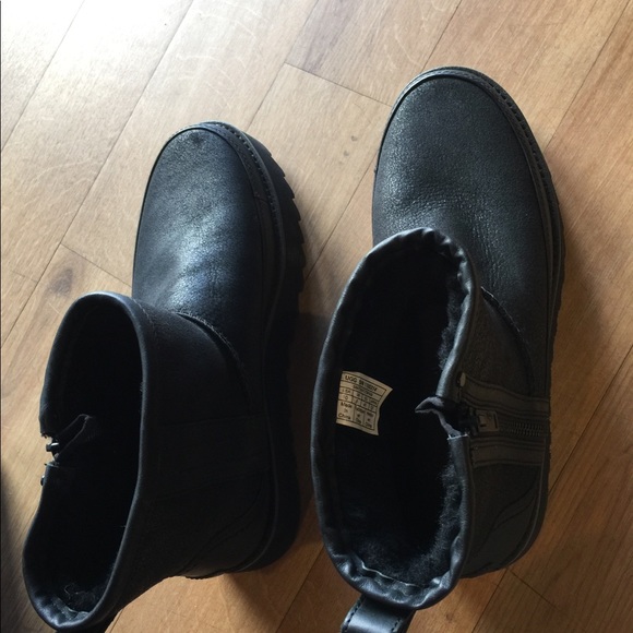 Used Ugg soft boot - Picture 7 of 7